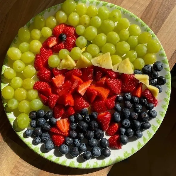Obstplatte Dino