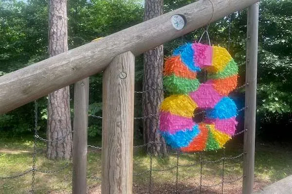 Pinata als Zahl 8