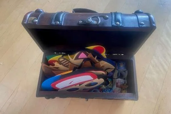 Schatzkiste mit den Geschenken
