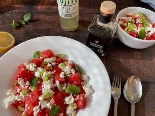 Sommergenuss am Teller: Erfrischender Wassermelonensalat mit Feta und ...