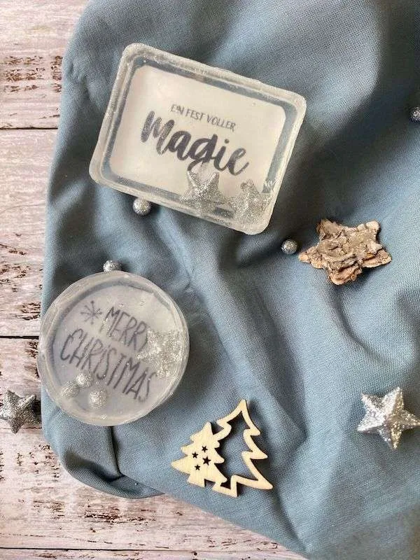 fertige Seifen mit weihnachtlichen Sprüchen