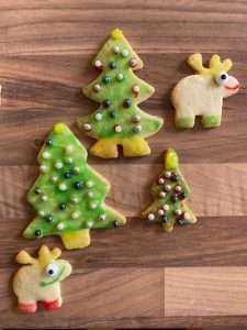 weihnachtliche Kekse dekoriert - noch zwei weitere Sorten für die Bucketlist