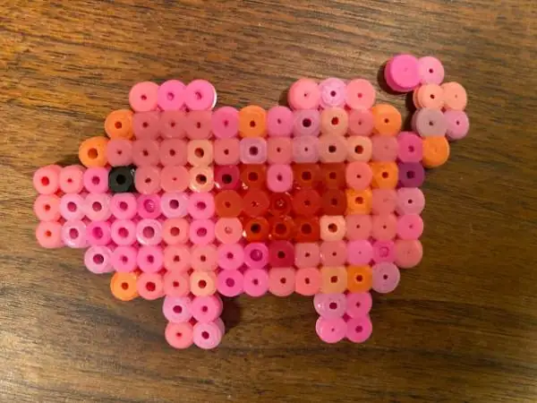 Glücksschwein aus rosa Bügelperlen
