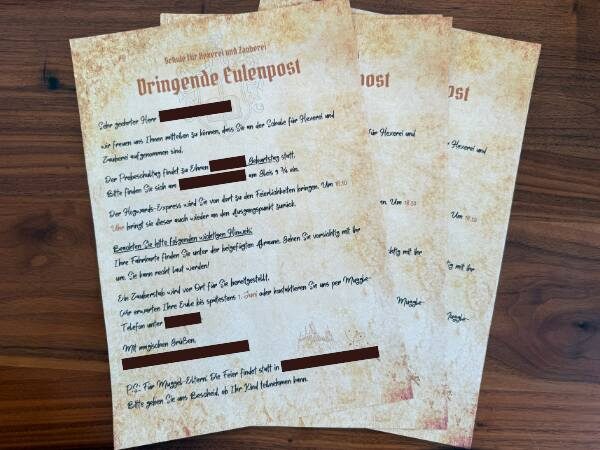 Einladung für den Harry Potter Geburtstag - man sieht das spezielle Briefpapier mit dem Text