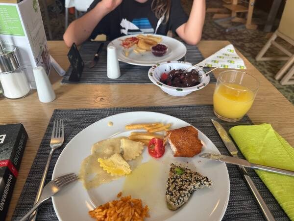 Abendessen am Tisch