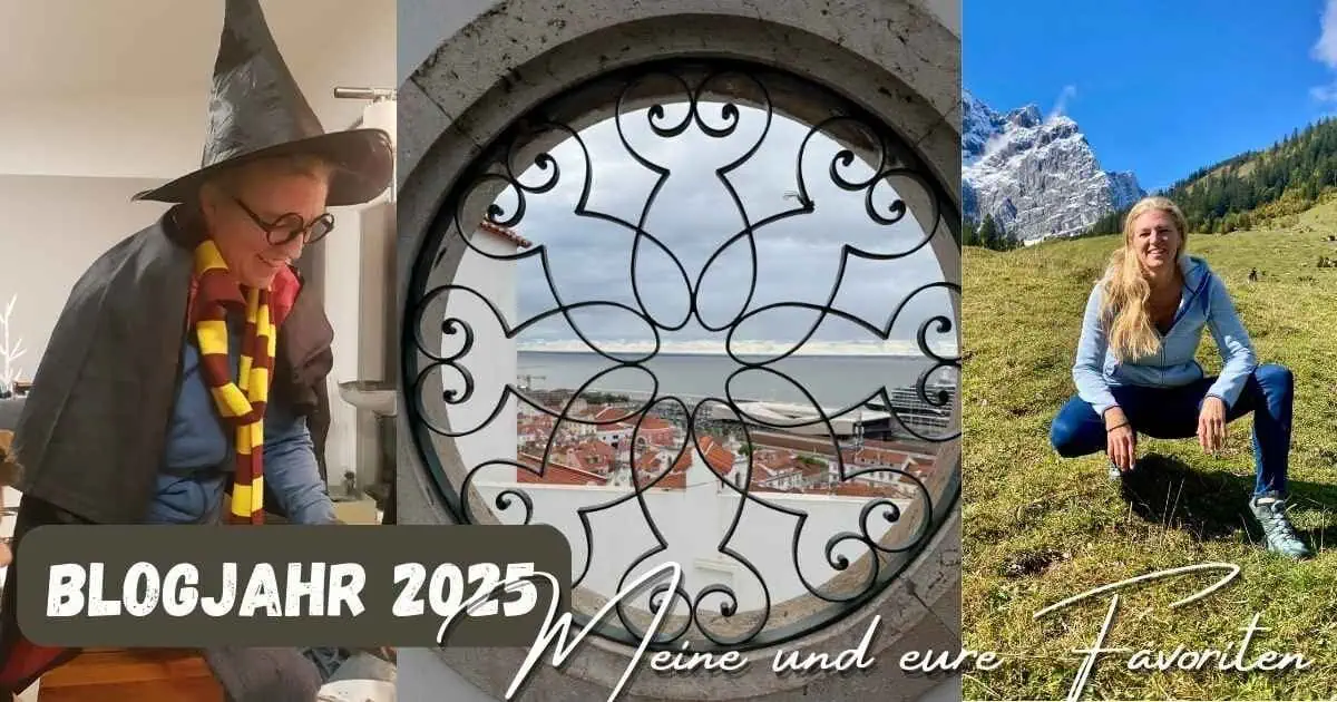 Beitragsbild mit dem Titel: Blogjahr 2025 - Eure und meine Favoriten - Bunte Bilder einer Bloggerin im Kostüm, Blick durch ein kunstvolles Fenster mit Blick auf die Stadt, Frau beim Wandern in den Bergen – Natur, Abenteuer, Familienmomente entdecken.