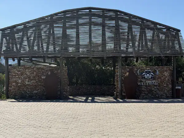Eingangsbereich der Buffelsdrift Game Lodge